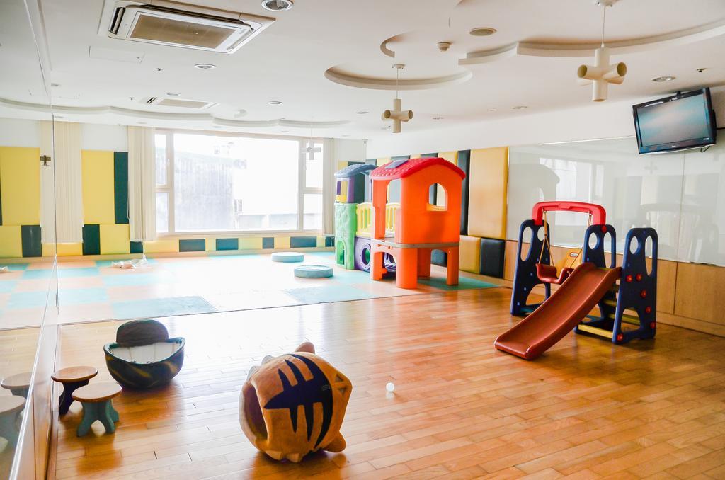 Cantavil Hoan Cau Aparthotel Хошимин Екстериор снимка